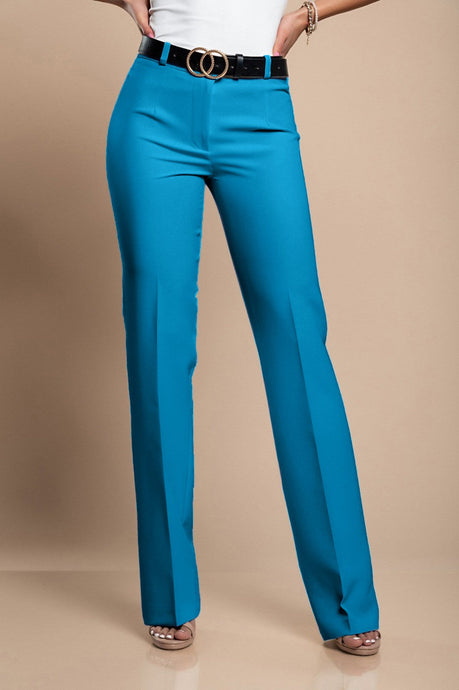 10 STUNNING WAYS TO STYLE YOUR LIGHT BLUE PANTS