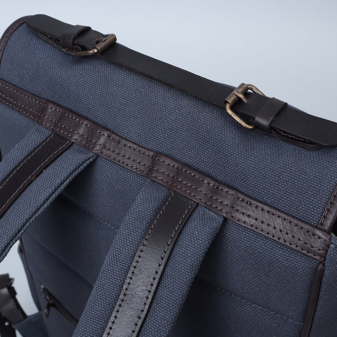 ALL ABOUT COLOR: A GUIDE TO LONDON CANVAS BACKPACKS IN STEEL