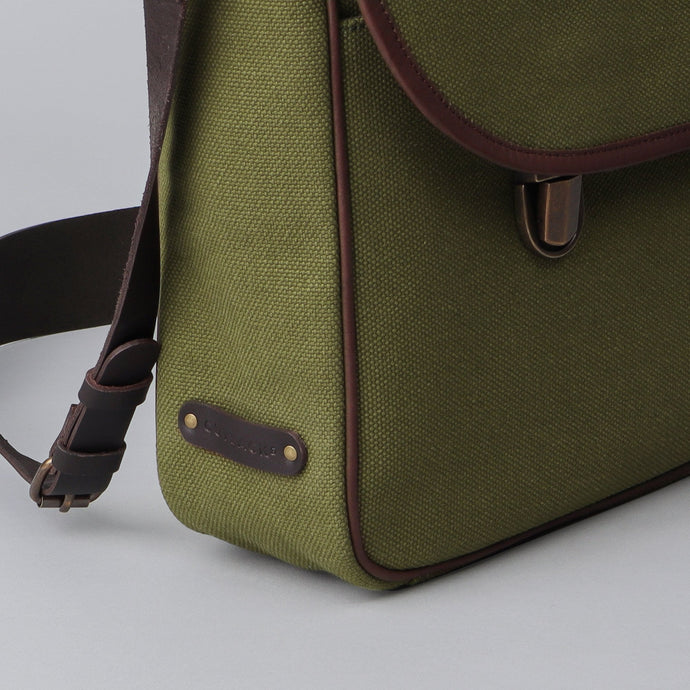 15% OFF: COLOR YOUR SOUL WITH THE OLIVE LONDON CANVAS BACKPACK