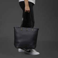 Load image into Gallery viewer, Dublin Leather Tote
