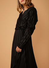 Load image into Gallery viewer, Women&#39;s Puffy Shoulder Dress in Black Stripe
