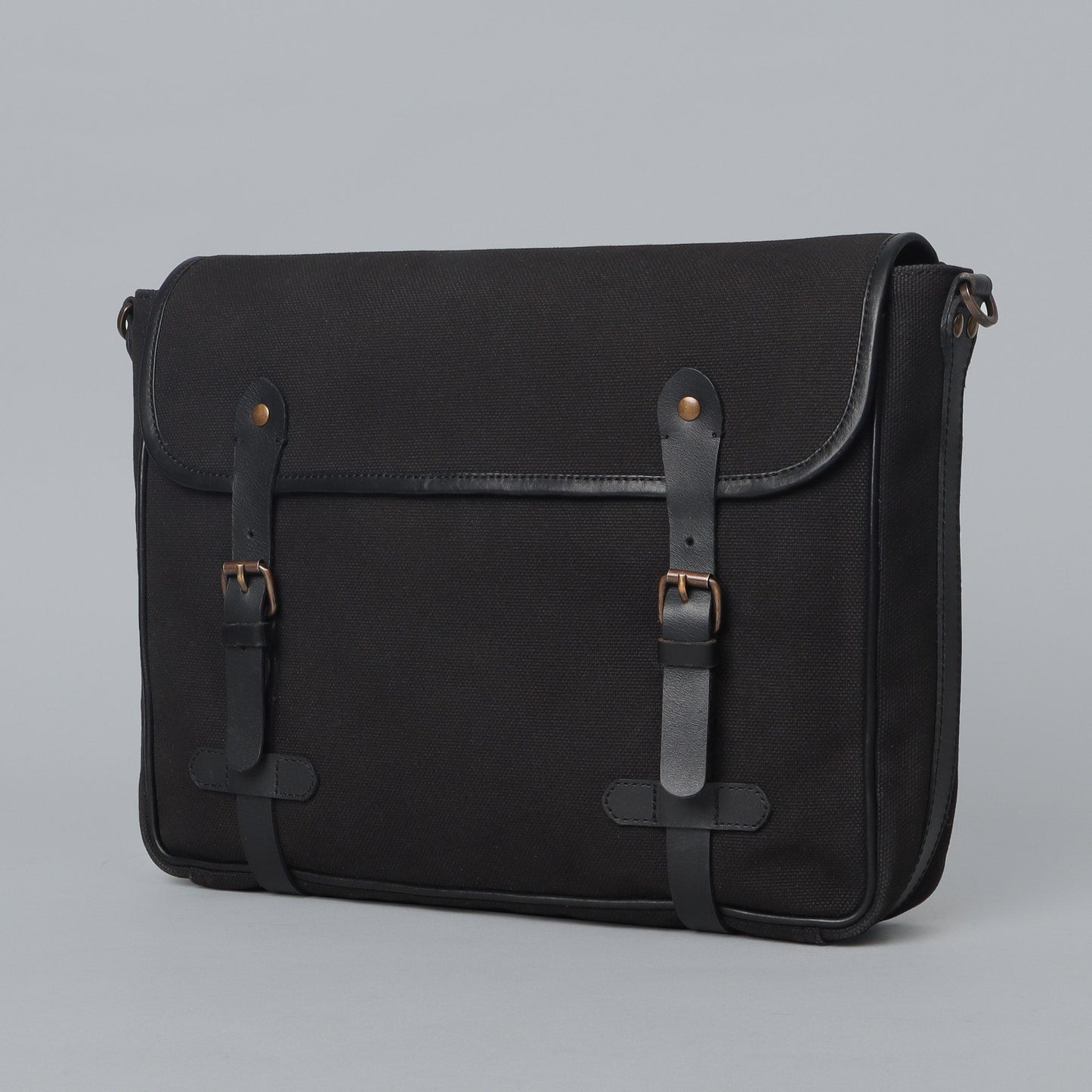 Oslo Canvas Messenger  Bag