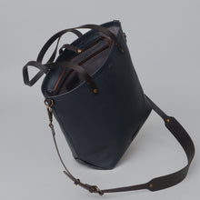 Load image into Gallery viewer, Dublin Leather Tote
