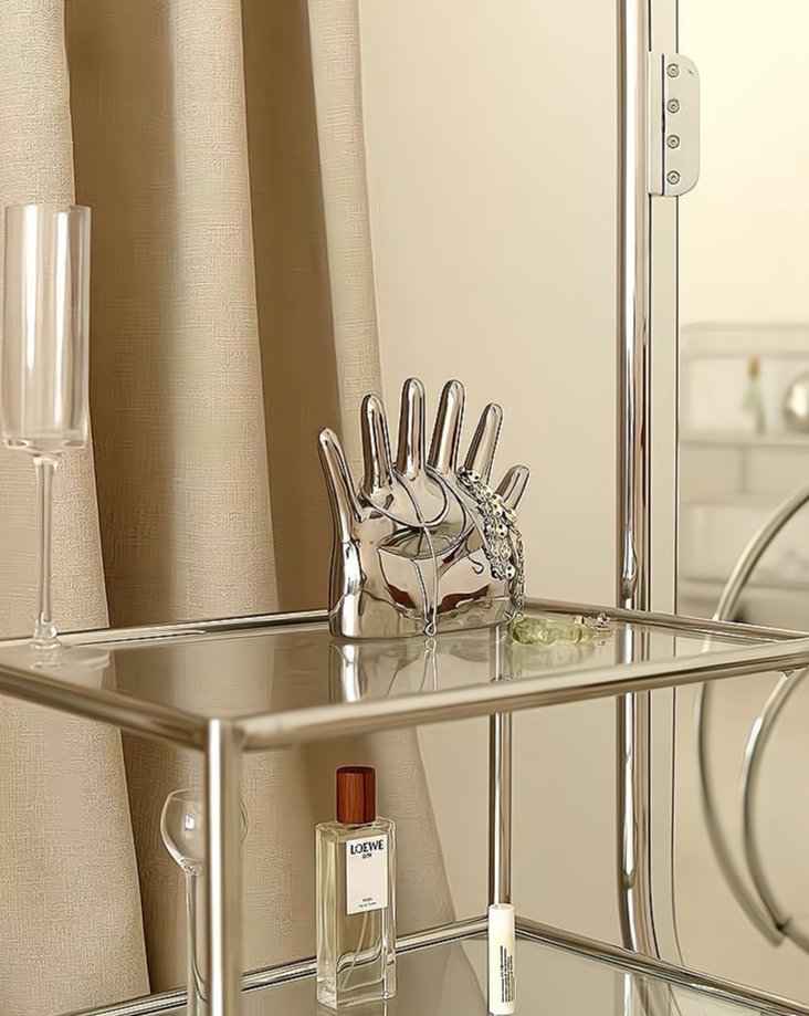 6 Fingers Eclectic Accessories Holder | Silver Rosemary Collection