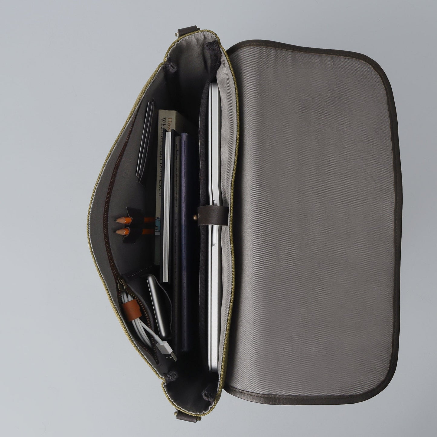 Oslo Canvas Messenger  Bag