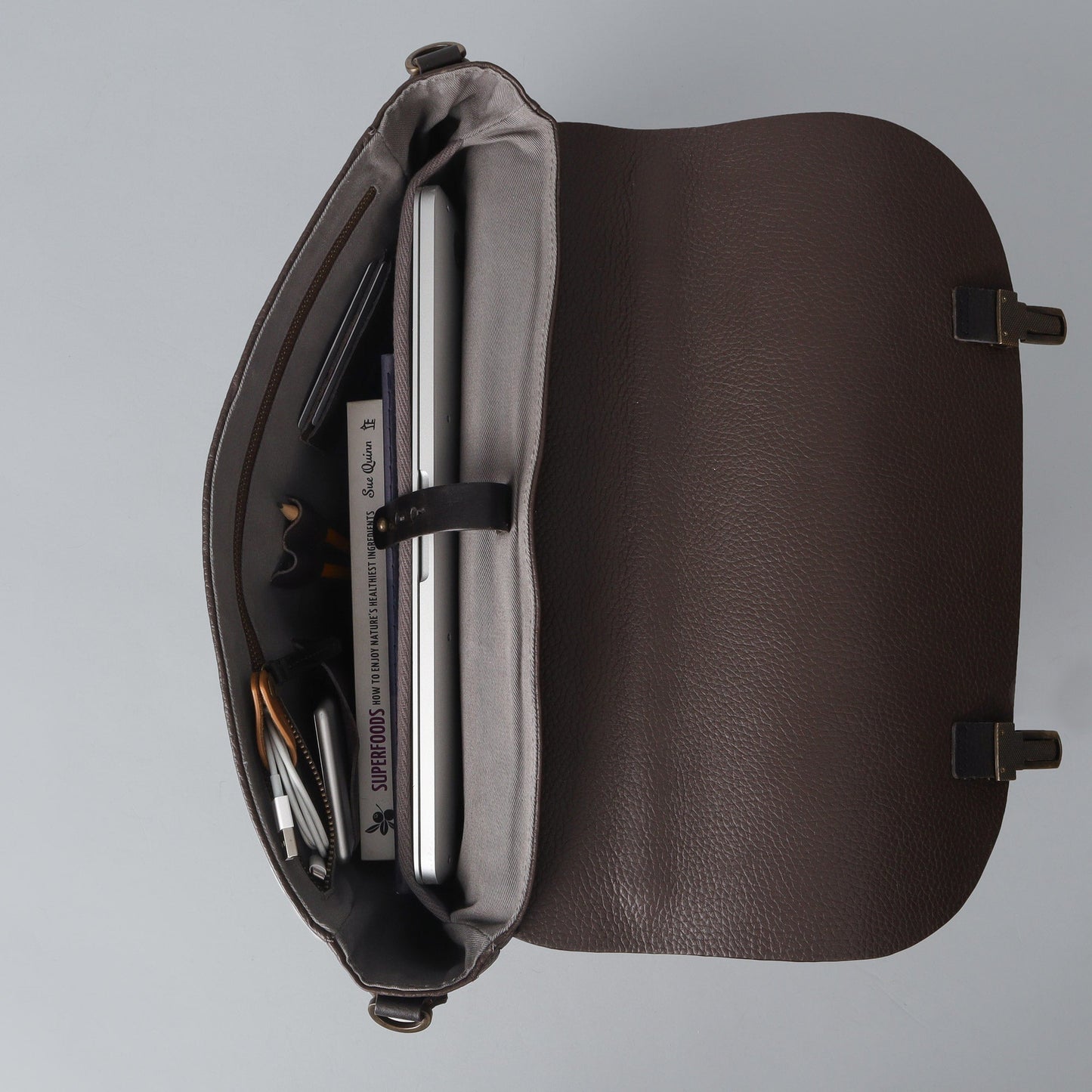 London Leather Briefcase - Brown | London Collection