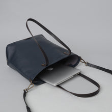 Load image into Gallery viewer, Dublin Leather Tote
