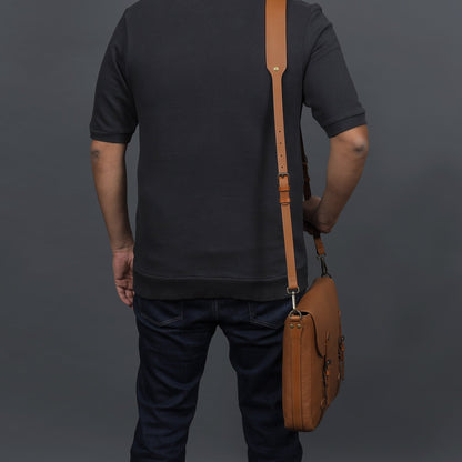 Oslo Leather Messenger Bag | Oslo Collection