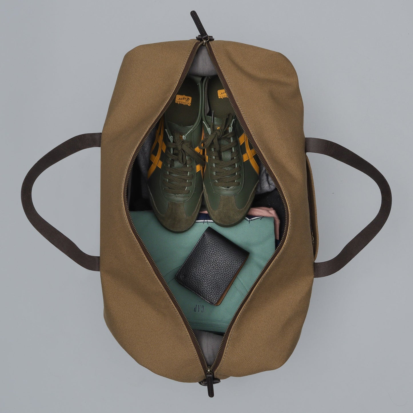 Runway Canvas Travel Bag | Runway Colletion