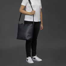 Load image into Gallery viewer, Dublin Leather Tote
