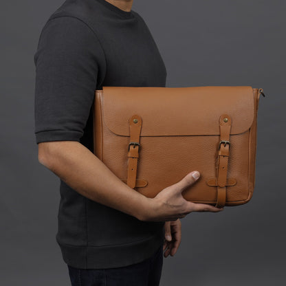 Oslo Leather Messenger Bag | Oslo Collection