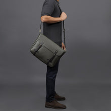 Load image into Gallery viewer, Oslo Leather Messenger Bag
