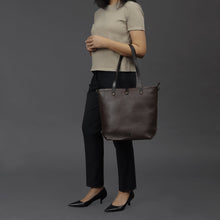 Load image into Gallery viewer, Dublin Leather Tote
