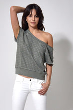 Load image into Gallery viewer, Lexi Pullover In Army Green
