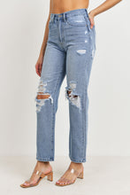 Load image into Gallery viewer, JBD HIGH WAISTED DISTRESSED LOOSE FIT JEAN
