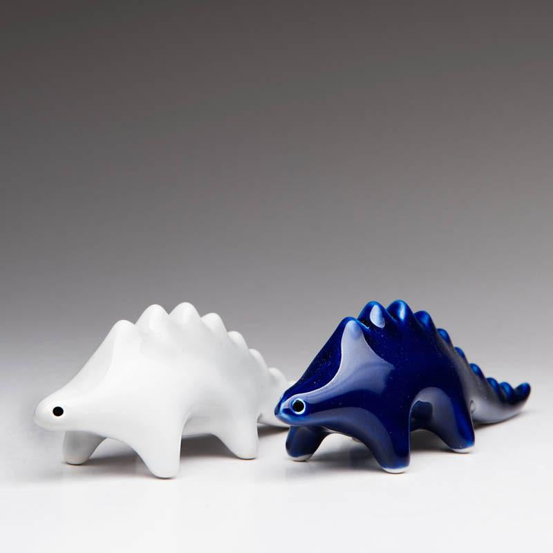 DINOSAUR salt and pepper shakers