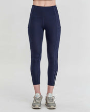 Load image into Gallery viewer, Atlanta Energy Reflective Silkiflex™ Legging 21.5&quot;
