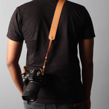 Load image into Gallery viewer, DSLR Camera Leather Strap
