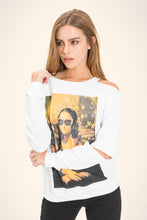 Load image into Gallery viewer, Manon Vintage Pullover In White Mona Star
