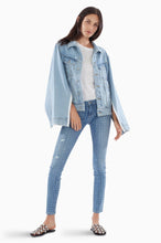 Load image into Gallery viewer, Evy Jacket In Thelma And Louise
