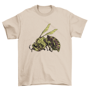 Dead bee realistic t-shirt