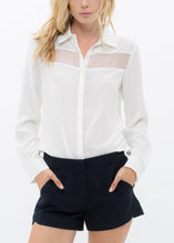 Load image into Gallery viewer, Women&#39;s Sydney Button Up Shirt In Ivory
