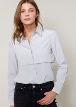 Load image into Gallery viewer, Basic Button Down Blouse
