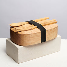 Load image into Gallery viewer, Cho Oyu - Wooden Lunch Box 450 ml
