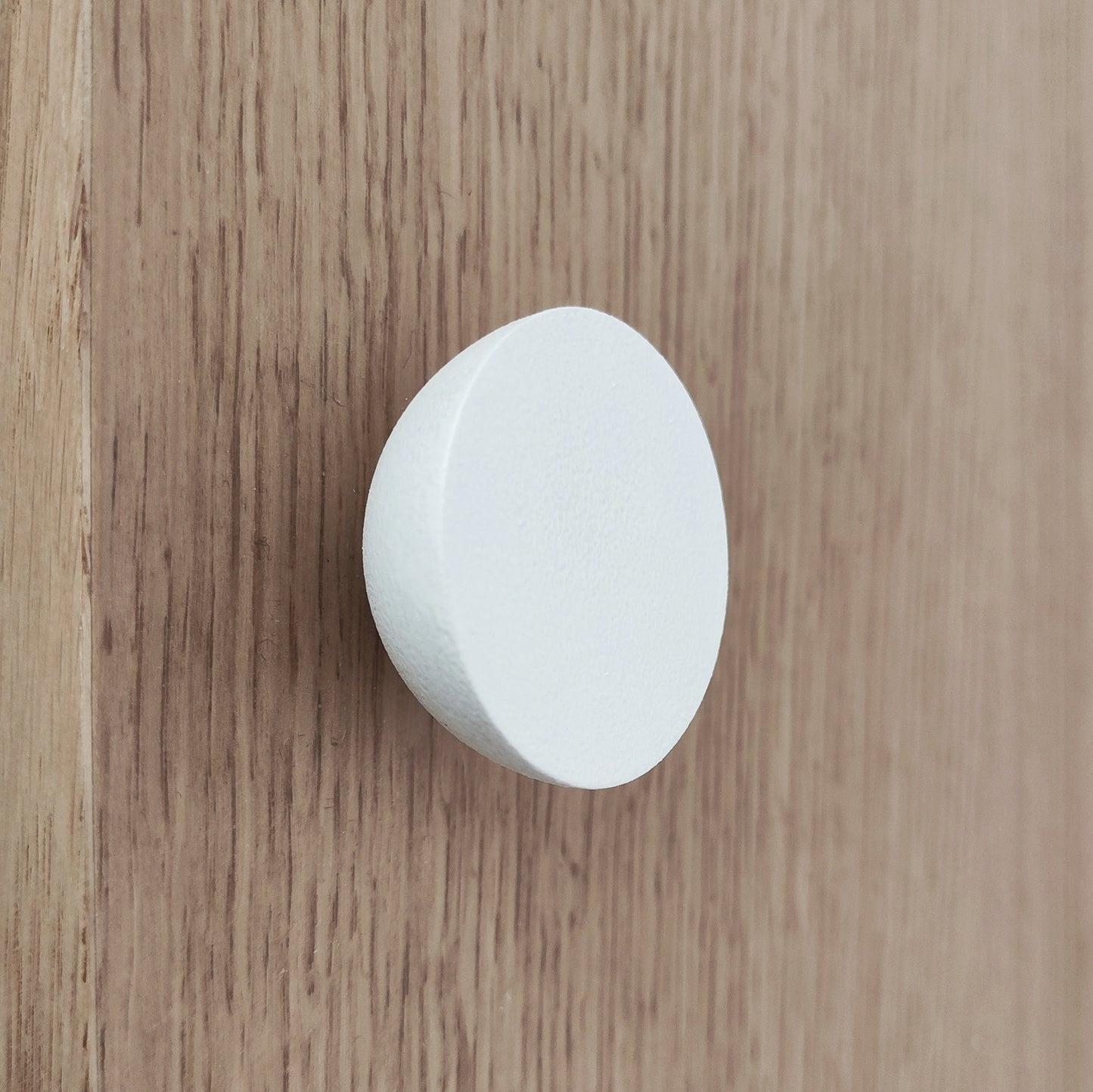 Cabinet knob ROUND FLAT | white