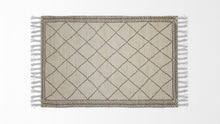 Load image into Gallery viewer, Moroccan Pearl Bush Woolen Rugs
