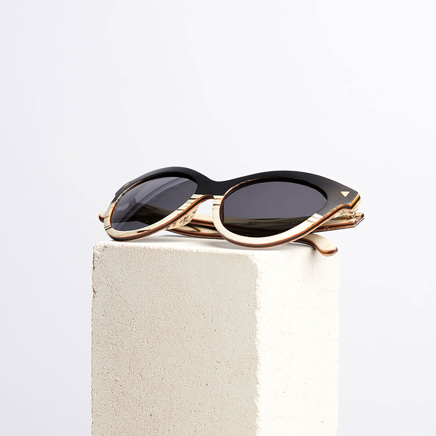 French Séduction – Wooden Sunglasses for Women