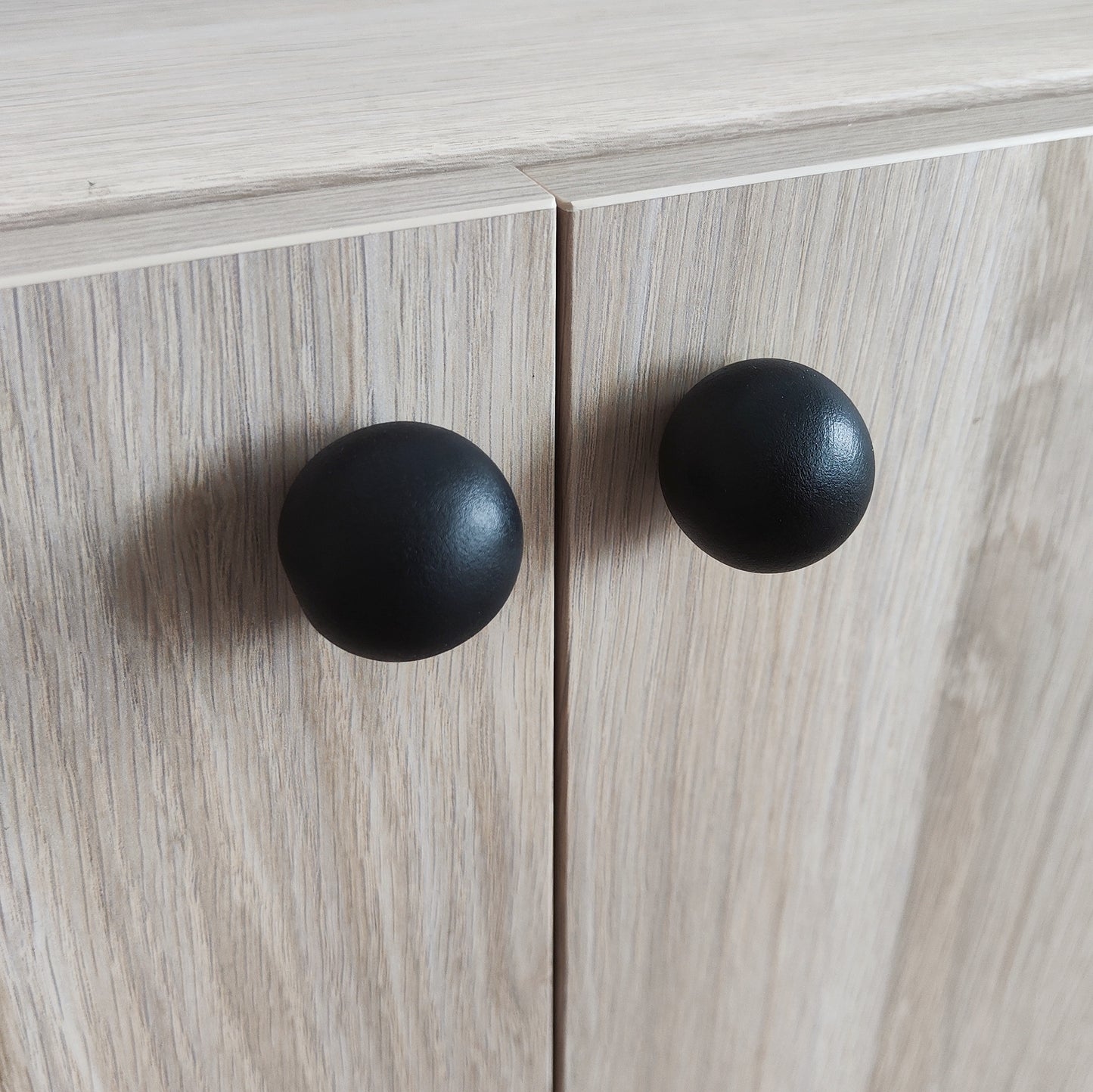 Cabinet knob ROUND | black