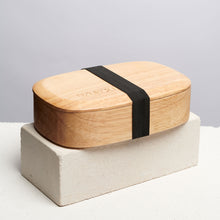 Load image into Gallery viewer, Cho Oyu - Wooden Lunch Box 450 ml
