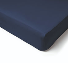 Load image into Gallery viewer, Fitted sheet Percale cap 30cm 120x190 marine
